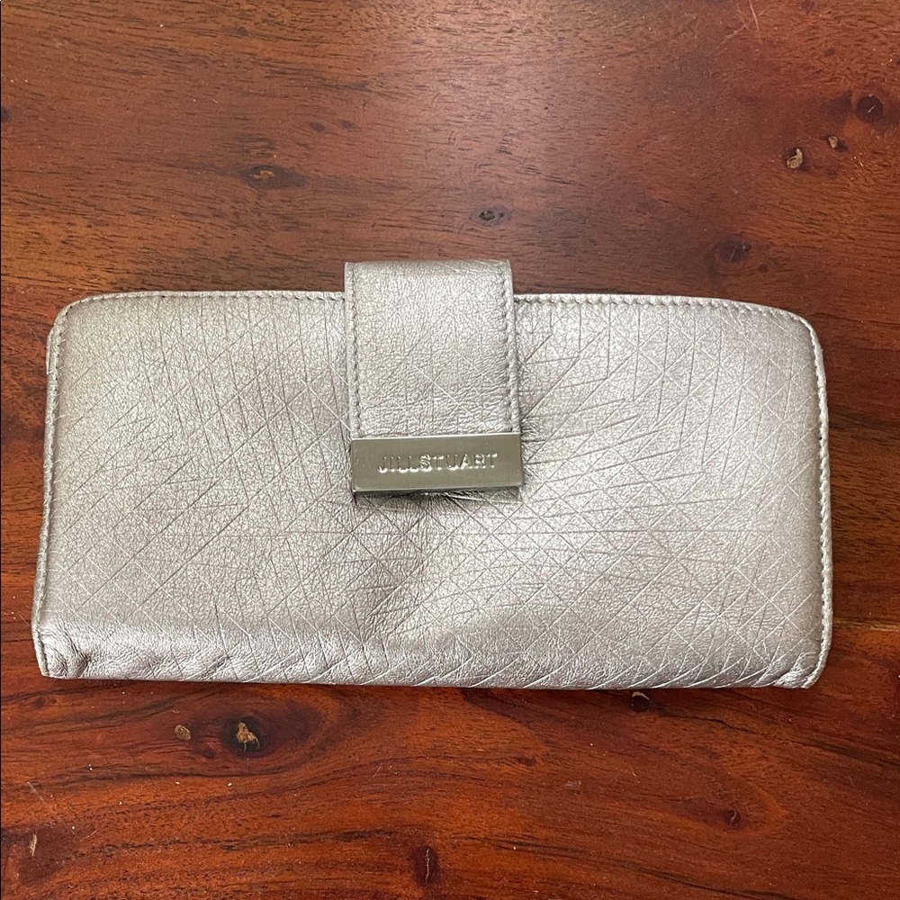 Jill Stuart Metallic Silver Wallet